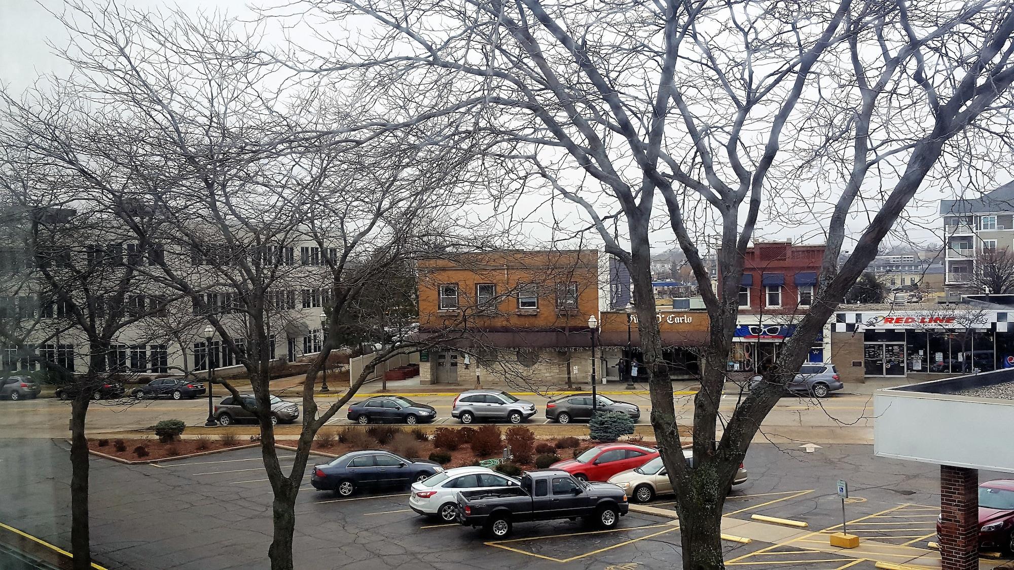 Wyndham Garden Kenosha Harborside Ξενοδοχείο Εξωτερικό φωτογραφία
