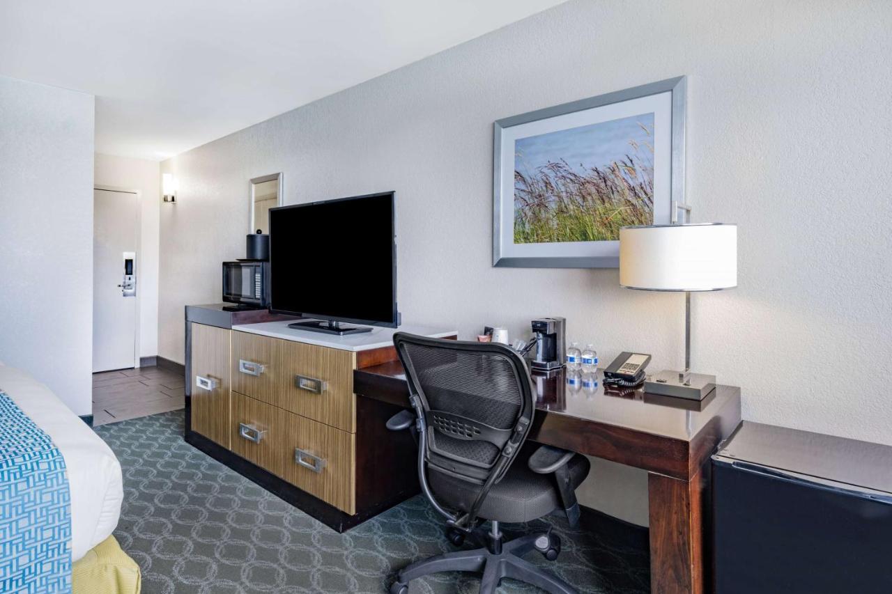 Wyndham Garden Kenosha Harborside Ξενοδοχείο Εξωτερικό φωτογραφία