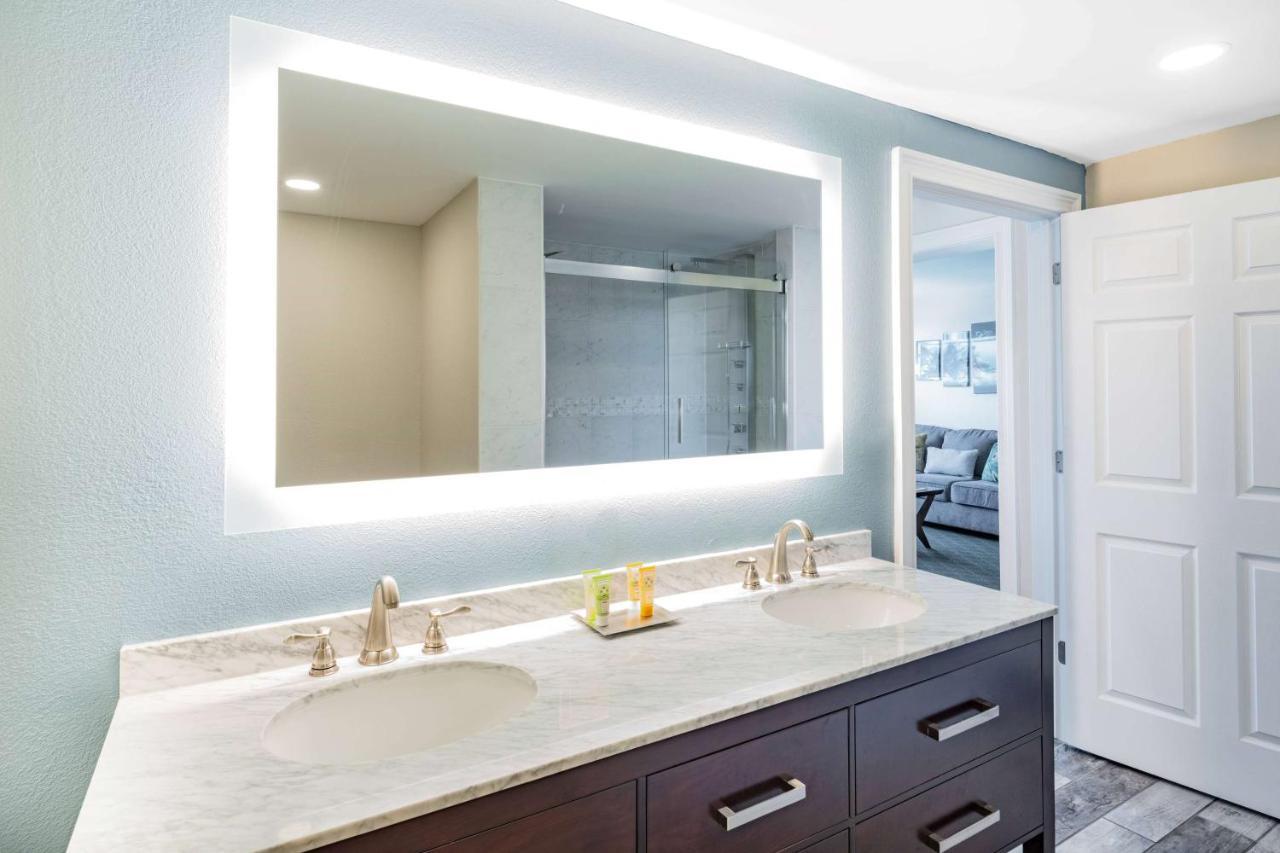 Wyndham Garden Kenosha Harborside Ξενοδοχείο Εξωτερικό φωτογραφία