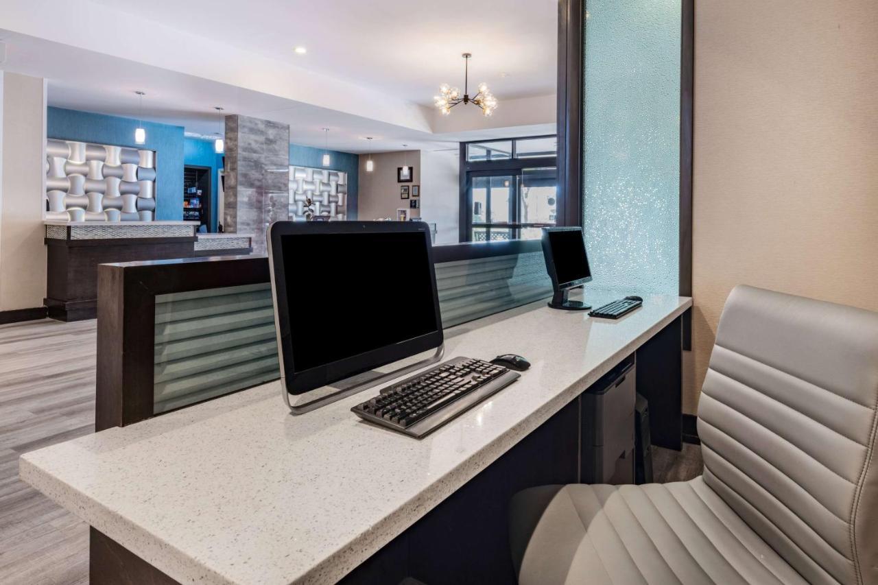 Wyndham Garden Kenosha Harborside Ξενοδοχείο Εξωτερικό φωτογραφία