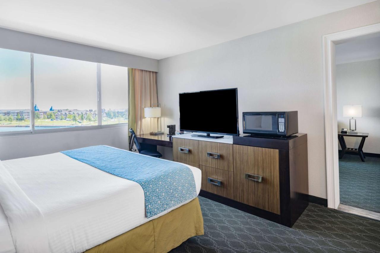 Wyndham Garden Kenosha Harborside Ξενοδοχείο Εξωτερικό φωτογραφία
