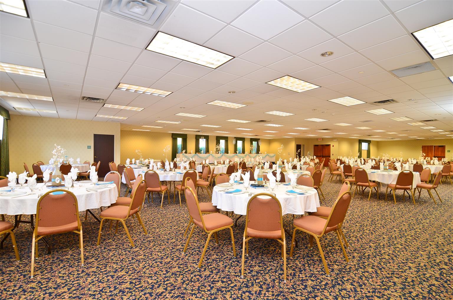 Wyndham Garden Kenosha Harborside Ξενοδοχείο Εστιατόριο φωτογραφία