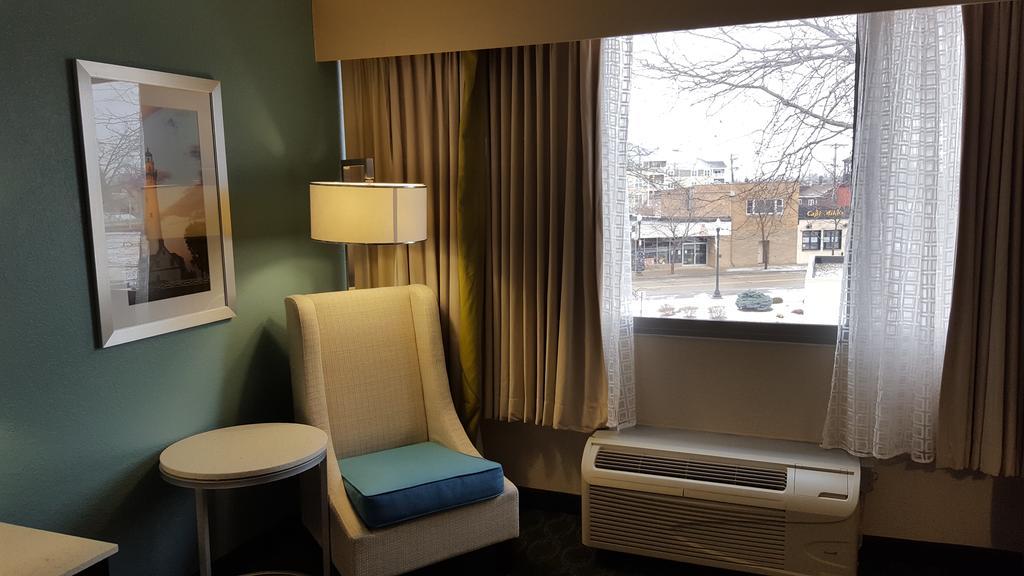 Wyndham Garden Kenosha Harborside Ξενοδοχείο Εξωτερικό φωτογραφία