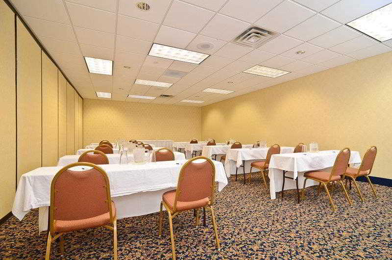 Wyndham Garden Kenosha Harborside Ξενοδοχείο Εξωτερικό φωτογραφία